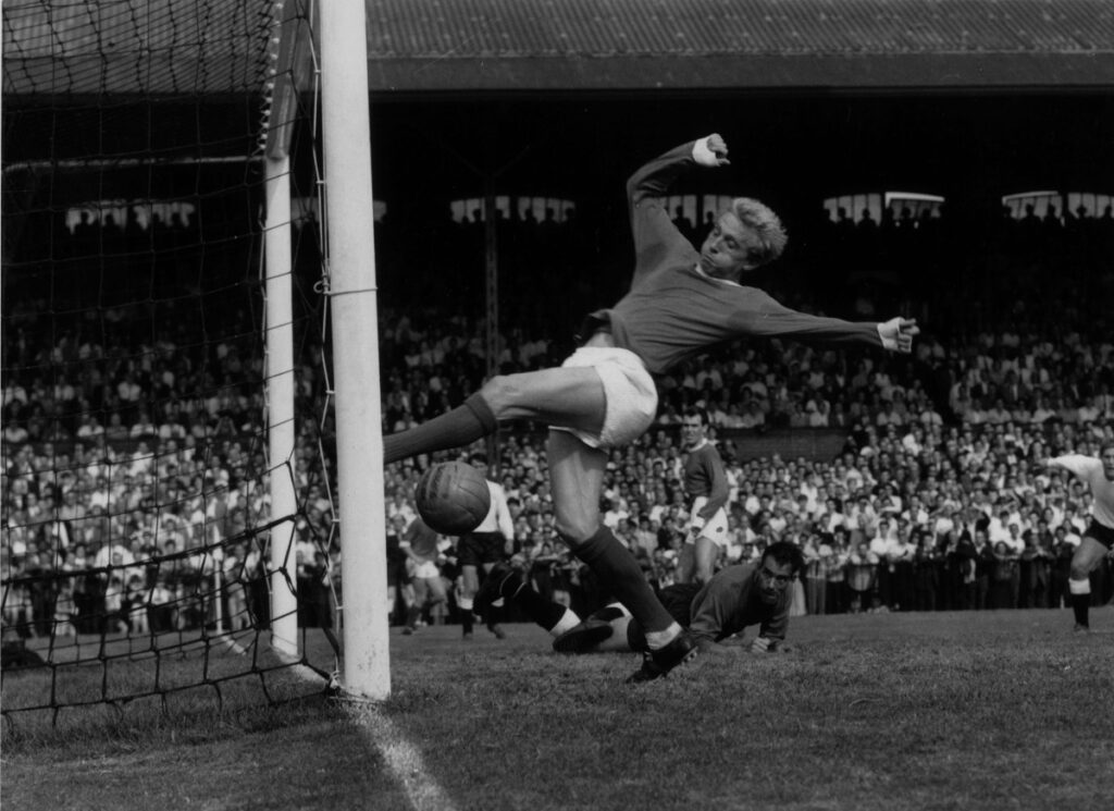 Denis-Law-Torino.jpg