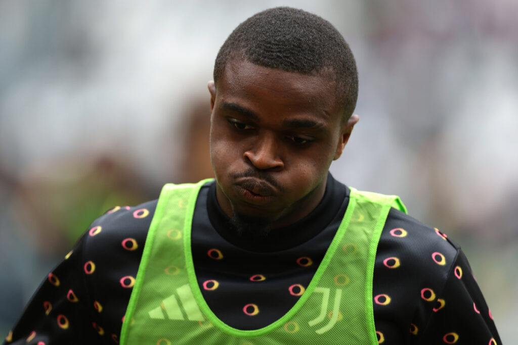 Pierre-Kalulu-Juventus-warm-up.jpg