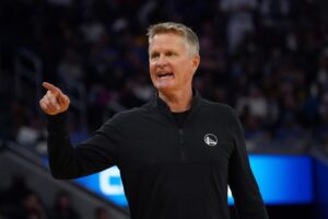 Steve-Kerr-900x600.jpg