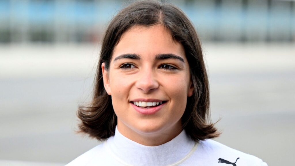 skysports-f1-jamie-chadwick_6704594.jpg