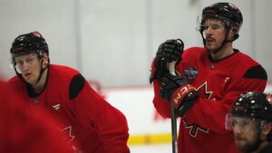 Nathan-MacKinnon-and-Sidney-Crosby-Team-Canada.jpgw1200q75.jpeg