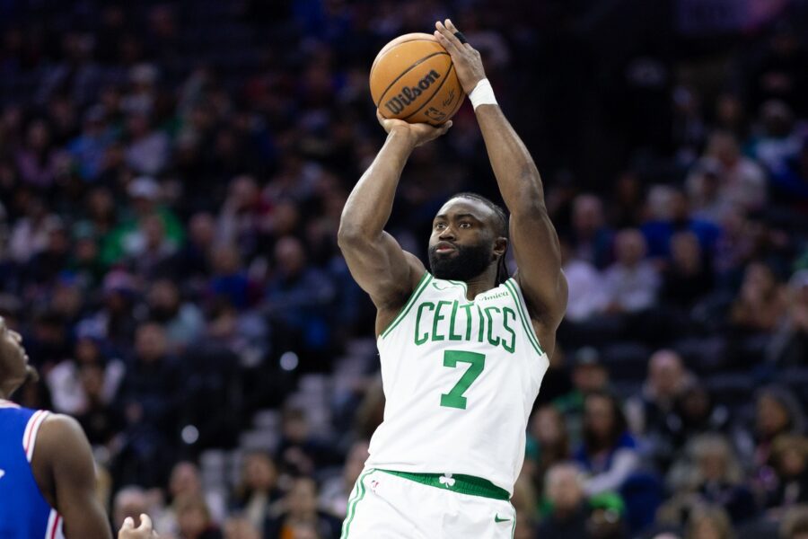 Jaylen-Brown-900x600.jpg