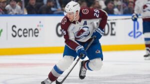nathan-mackinnon-imagn-cbs-2.jpg