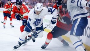 nylander-leafs-vs-panthers-getty-cbs.jpg