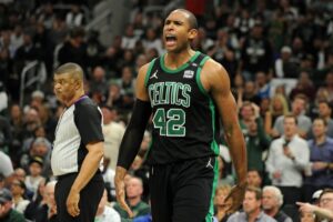 Al-Horford-900x599.jpg