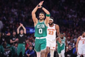 Jayson-Tatum2-900x600.jpg