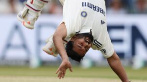 skysports-rishabh-pant-somersault_6947564.jpg