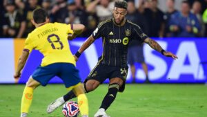 usatsi-denis-bouanga-lafc.jpg