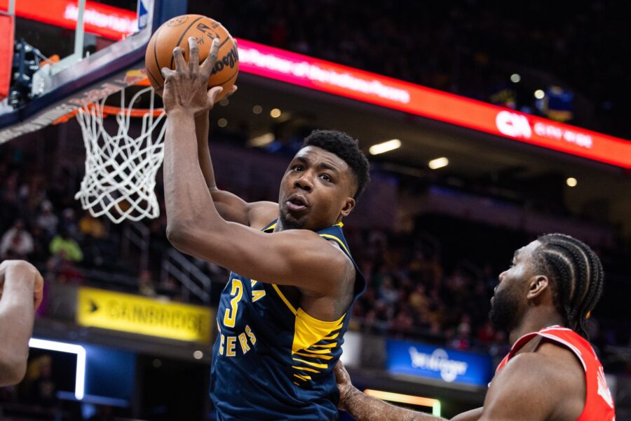 Thomas-Bryant-900x600.jpg