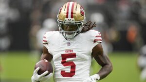 49ers_Raiders_Football_16937_4695x2641_00.jpg